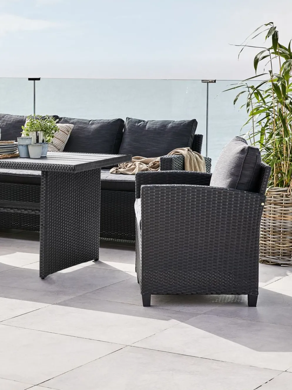 AGERMOSEFauteuil lounge AGERMOSE noir