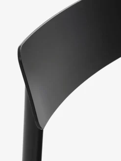AKTIVEN + HAGLEBUAKTIVEN L118/168 table naturel + 4 HAGLEBU chaises noir