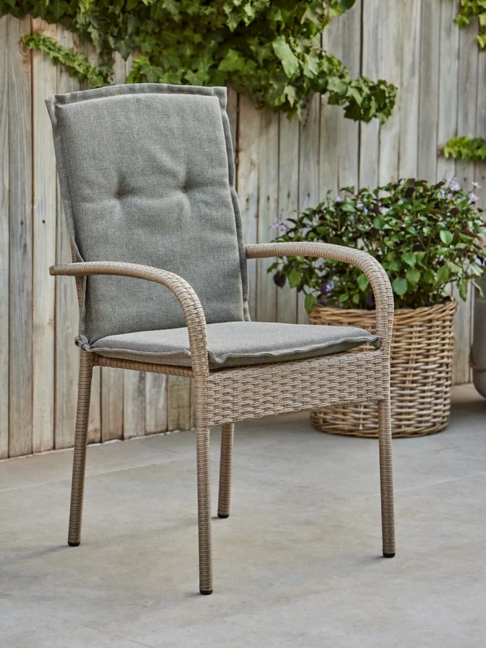 GUDHJEMCoussin de jardin p/chaise dossier bas GUDHJEM sable foncé
