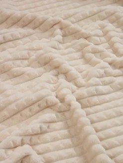 HAGTORNCouvre-lit HAGTORN 200x220 beige