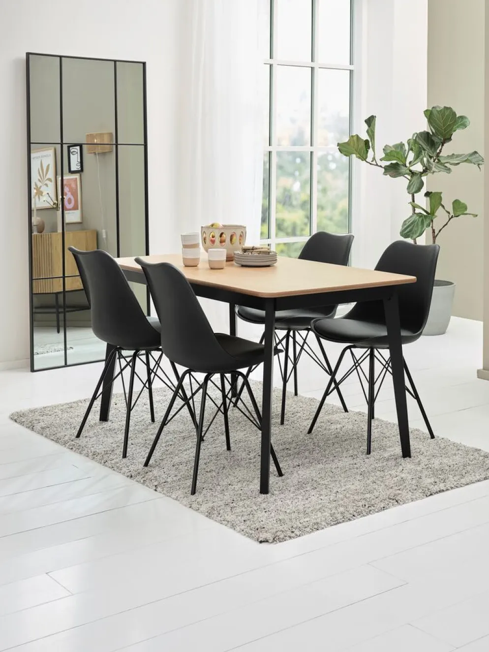 JEGINDTable JEGIND 80x130 coloris chêne naturel/noir