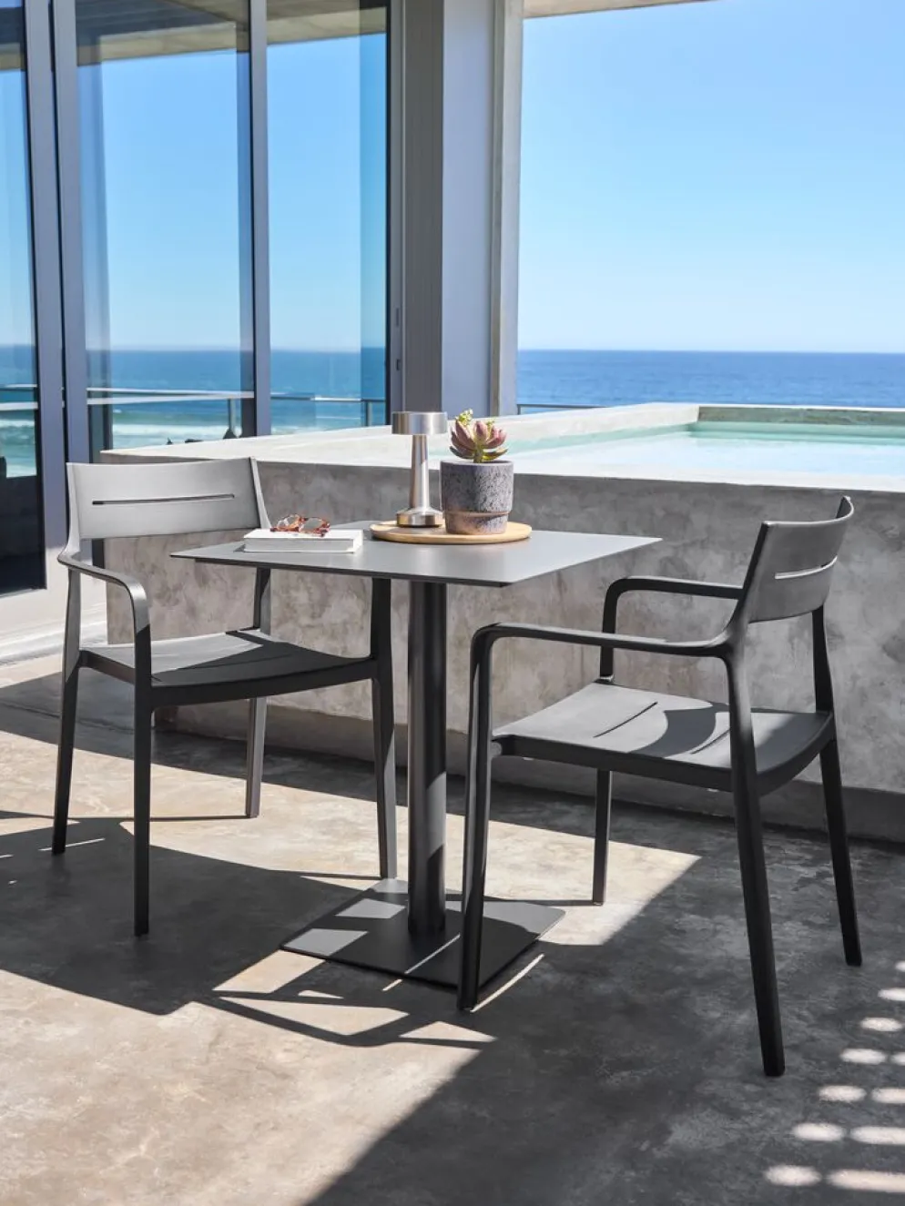 KAPPRUETTable bistrot KAPPRUET l65xL65 noir