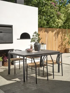 KUMLATable de jardin KUMLA l95xL150 gris