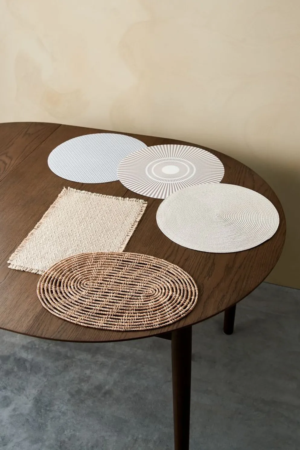 KUNGSMYNTASet de table KUNGSMYNTA Ø38 beige
