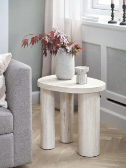 LUNDEBORGBout de canapé LUNDEBORG 38x50 coloris travertin