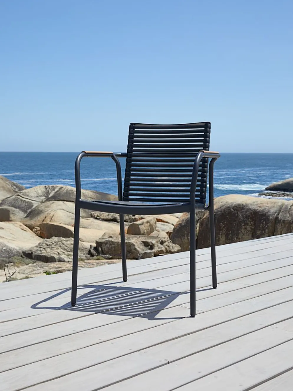 NABEChaise empilable NABE noir