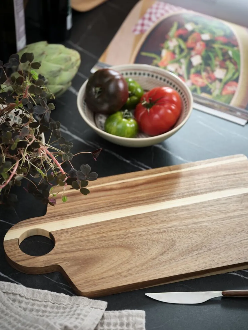 SIGVARTPlanche à découper SIGVART l20xL38cm bois d'acacia