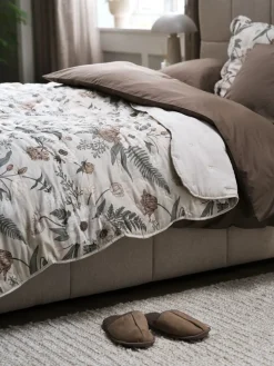 STORKLOKKECouvre-lit STORKLOKKE 220x240 beige
