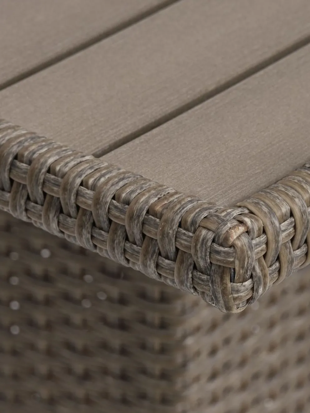 THY + ILDERHUSETHY L60 table + 2 ILDERHUSE chaises naturel