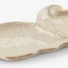 TORTUNAPlateau TORTUNA 10x25cm forme coquillage beige