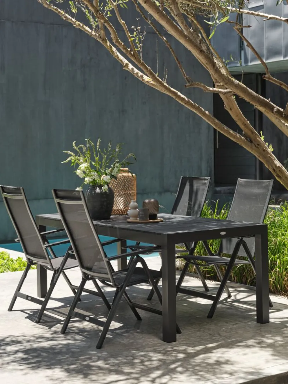 TYDALTable de jardin TYDAL l95xl208/272 noir