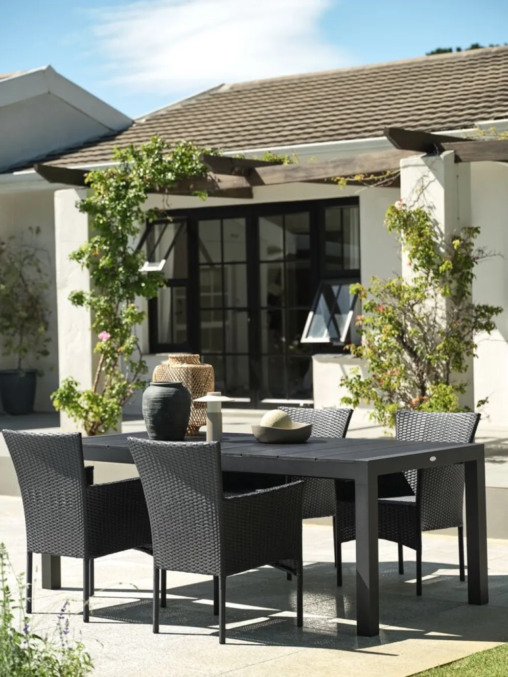 TYDALTable de jardin TYDAL l95xl208/272 noir