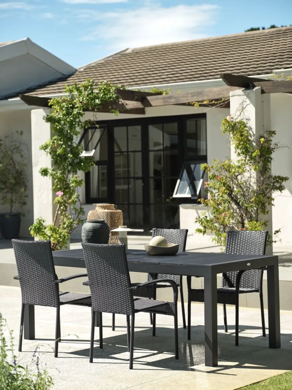 TYDALTable de jardin TYDAL l95xl208/272 noir