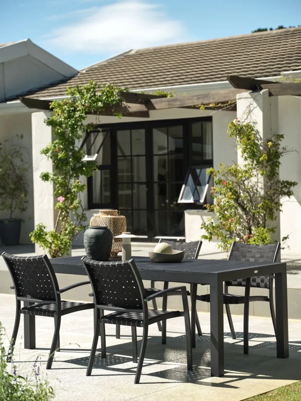 TYDALTable de jardin TYDAL l95xl208/272 noir