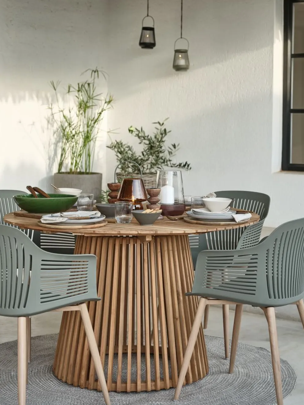 UDBYNEDERTable de jardin UDBYNEDER Ø120 teck