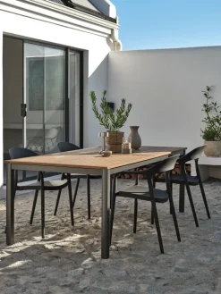 ULBJERG + NANNESTADULBJERG L214/297 table eucalyptus + 4 NANNESTAD chaise