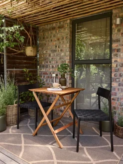 VRAADAL + HAGLEBUVRAADAL L62 table eucalyptus + 2 HAGLEBU chaises noir